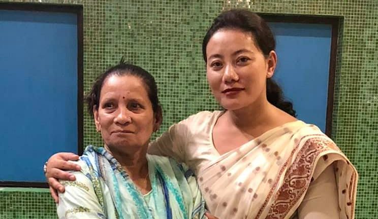आमाको मुख हेर्ने दिनमा ‘सीता दाहाल’ को फोटो राखेर बिनाले लेखिन, यस्तो भावुक पत्र