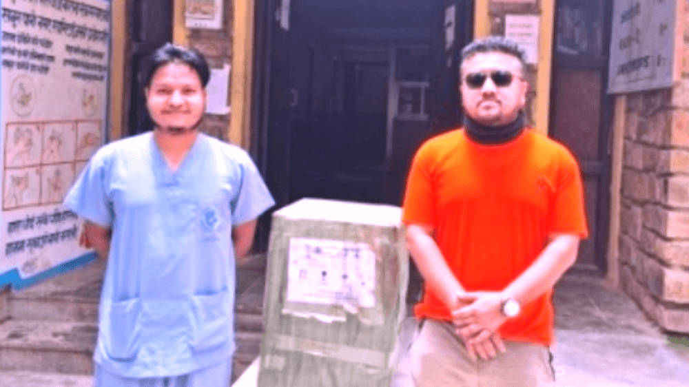 नेपाली कांग्रेस द्वारा जिल्ला अस्पताल सल्यानलाई अक्सिजन कन्सन्ट्रेटर सहयोग