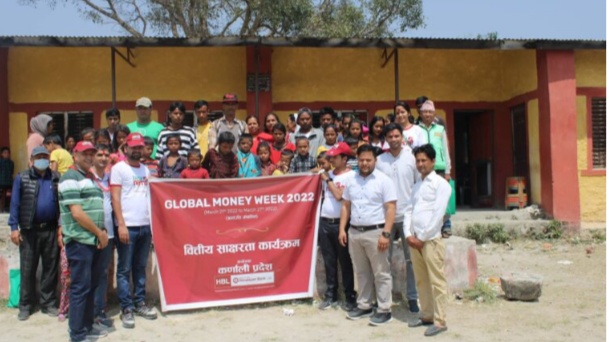 सल्यानमा हिमालयन बैंकको वितीय साक्षरता  कार्यक्रम सम्पन्न