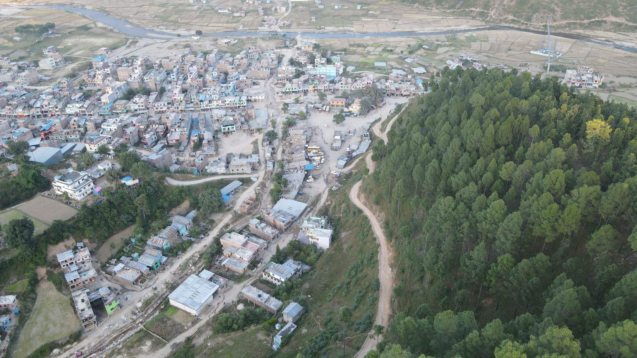 श्रीनगर बसपार्क एरियामा रहेका घर टहरा हटाउन ३ दिन बाकी रहदा नगरको अर्को सूचना