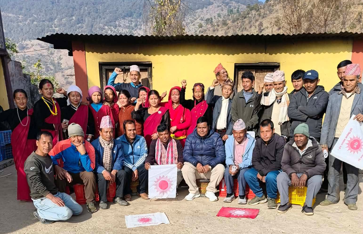 सल्यानमा नेकपा परित्याग गरेर २ जना एमालेमा प्रवेश 