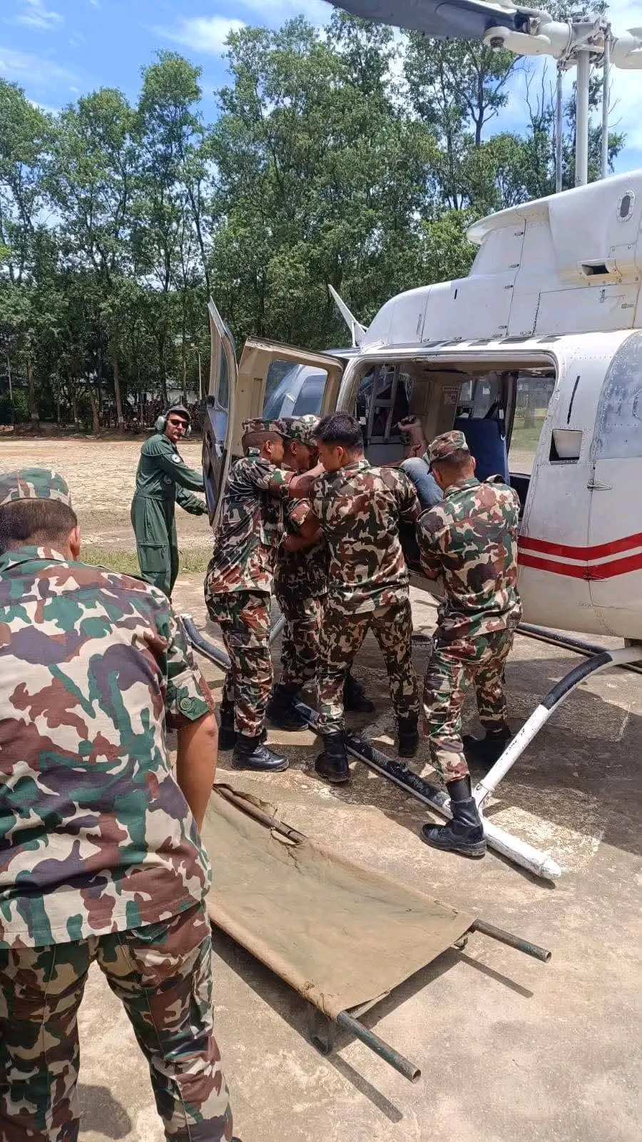 रसुवा बाढी: १ सय २३ जनालाई सेना द्वारा सकुशल उद्वार